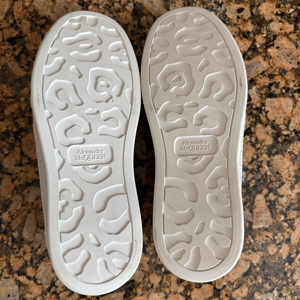 Mens Alexander McQueen Abstract Skull Slip-On Sneakers White/Black - Picture 10 of 11